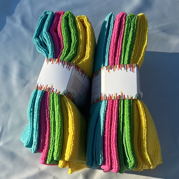 8 NEW Microfiber Towels - Picture 3 of 3